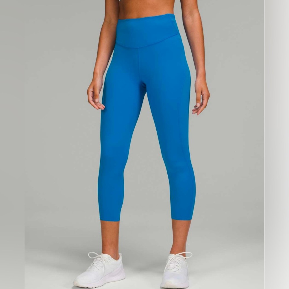 Lululemon Base Pace High-Rise Crop 23"